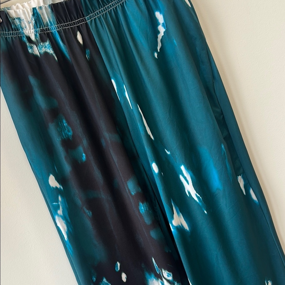 Beyond this Plane Sz Medium Tie Dye Pantsuit - Picture 6 of 15